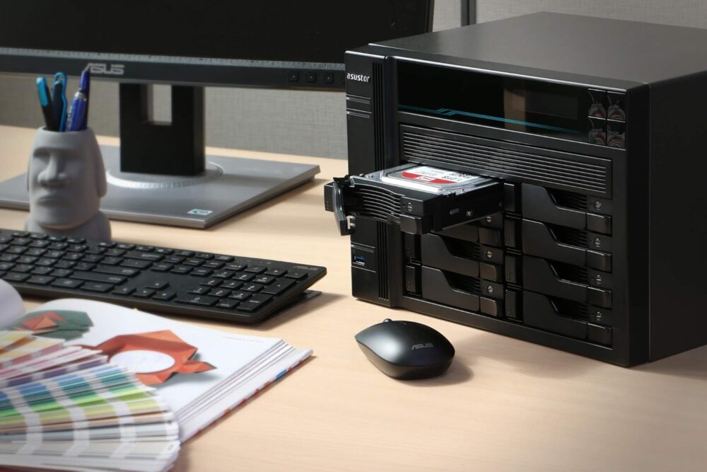 Asustor Lockerstor 8 AS6508T, 8 Bay NAS, 2.1GHz Quad-Core, 2 M.2 NVMe SSD Slot, 8GB RAM DDR4, 2 10GbE Port, 2 2.5GbE Port, Enterprise Network Attached Storage (Diskless) - Image 2